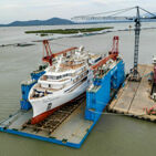 886 before launching