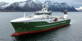Breidtind 521